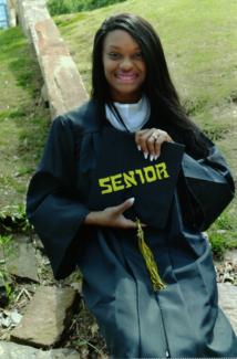 Congratulations Quiaira Holloway, 2016 Little Rock Central High School graduate! Miss Teen Promise 2014! We salute your academic achievement!